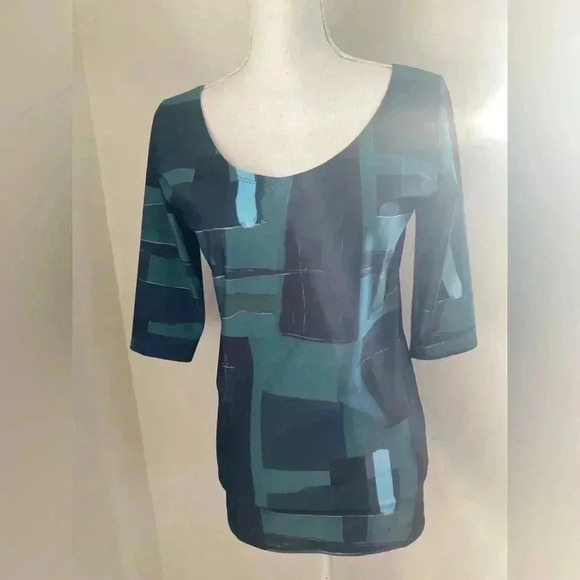 Henrik Vibskov Yummy Woman’s Mid-Length Sleeve Top Size Large - Picture 3 of 9